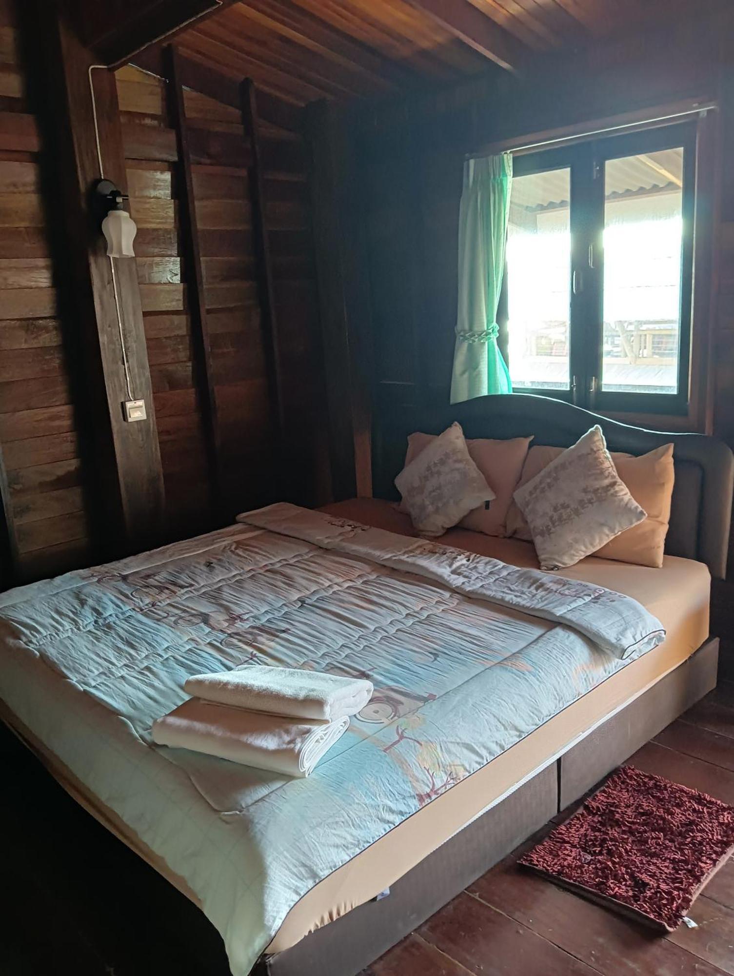 Tonmai Suite II Ko Por Exterior foto